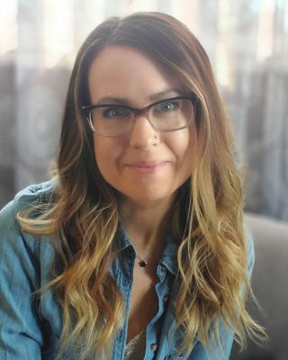 Photo of Kerri Stone, Registered Psychotherapist in West Toronto, Toronto, ON
