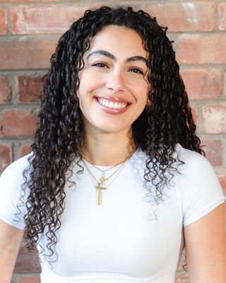 Photo of Erin Ibrahim, Registered Psychotherapist (Qualifying), RP