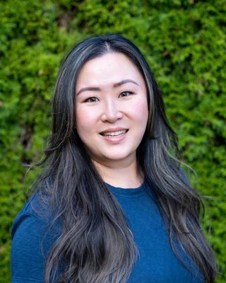 Photo of Delia He, Counsellor in V1M, BC