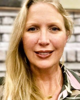 Photo of Lavonne Hernandez, Licensed Professional Counselor Associate, LPCA