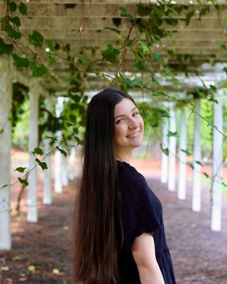 Photo of Sienna Frossard, Lic Clinical Mental Health Counselor Associate, MS, LCMHCA, NCC