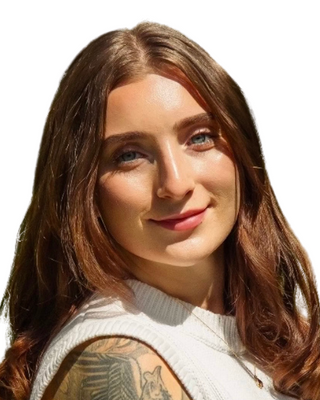 Photo of Amanda Elston, Registered Psychotherapist (Qualifying), MACP, EMDR