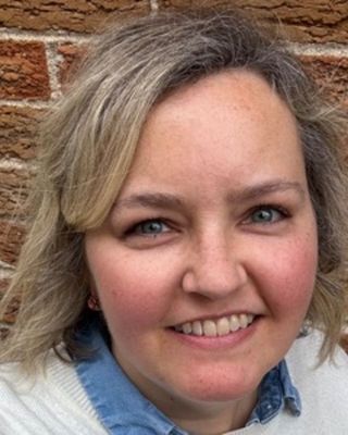 Photo of Rebecca Chacon, Clinical Social Work/Therapist
