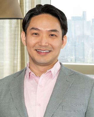Photo of Dr. Tony Tu, Psychiatrist, PMHNP
