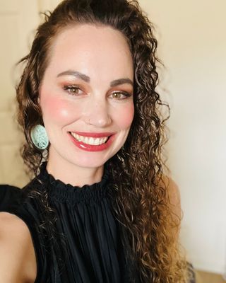 Photo of Leslie Noble, Licensed Professional Counselor, LPC