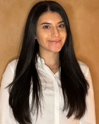 Photo of Dena Elgendy, Counsellor in Quebec