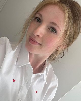 Photo of Joanie Meyers-Salfer, Registered Clinical Social Worker Intern, MSW, RSWI