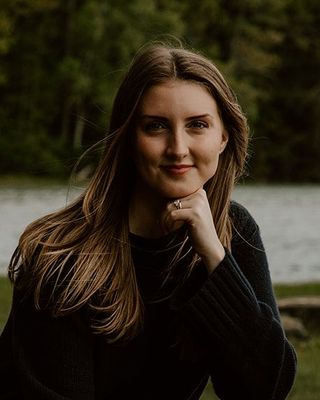 Photo of Marina Tomlinson, Counselor, LCPC-C