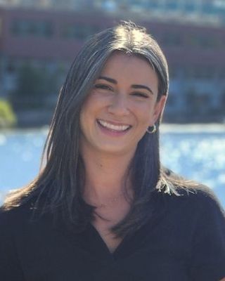 Photo of Zoe Fisch, Clinical Social Work/Therapist, LICSWA