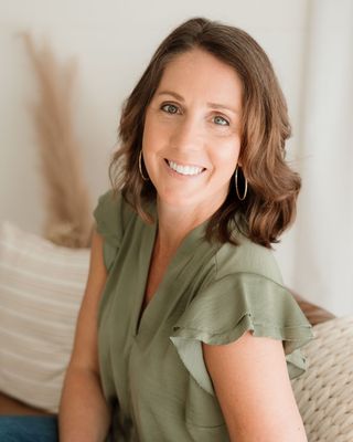 Photo of Holli Quinn - Holli Quinn & The Healing Journey Therapy Ctr, Counselor, MS, LPCMHSP, ACS