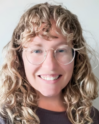 Photo of Stephanie Powers, Clinical Social Work/Therapist, LISW