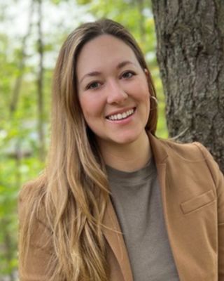 Photo of Kelsey Sustarsic, Licensed Professional Clinical Counselor