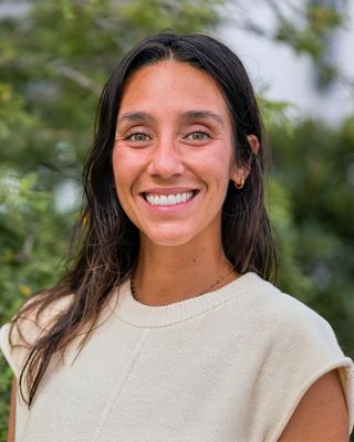 Photo of Erica Lazarus, Pre-Licensed Professional, MSW, LSW