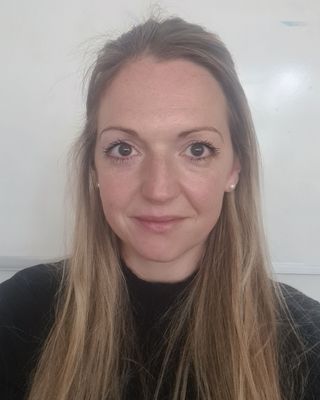 Photo of Victoria Hirst, MSc, MBABCP, Psychotherapist