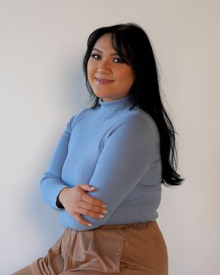 Photo of Queenie Navarro, Pre-Licensed Professional