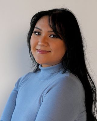 Photo of Queenie Navarro, Pre-Licensed Professional
