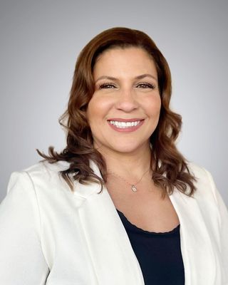Photo of Dorimar Arroyo, Counselor in Orlando, FL