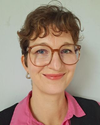 Photo of Zuzana Garchet, Psychotherapist, ACP