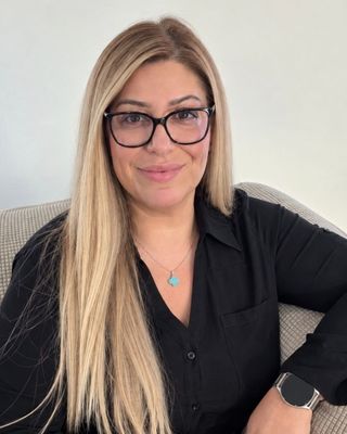 Photo of Narineh Kamali, Clinical Social Work/Therapist, MSW, LCSW