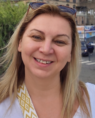 Photo of Hayley Turton, Counsellor, MBACP