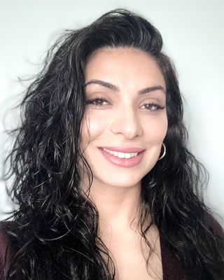 Photo of Natalie Haddad, Registered Psychotherapist, MACP, CO, OPQ