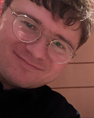 Photo of Hunter Robinson, Licensed Psychoanalyst, MA, LP