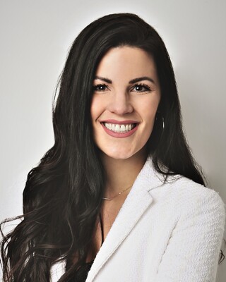 Photo of Dayna Mullen- Couples Therapy, Psychologist in Calgary, AB