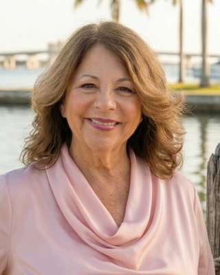 Photo of Poppy Spencer - Coach Poppy, Art Therapist, MS, LPCP, MBTI