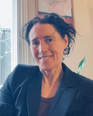 Photo of Tamar Hopkins, Psychotherapist, PhD, PACFA