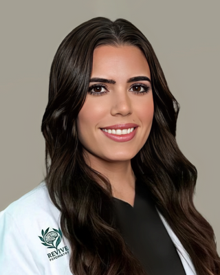 Photo of Isis de Armas, Psychiatric Nurse Practitioner, PMHNP