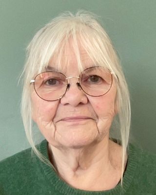 Photo of Diane Stainton, Counsellor, MA, MBACP Accred