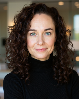 Photo of Lori Hinnant, Licensed Clinical Mental Health Counselor, MC, LCMHC, NCC