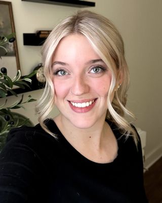 Photo of Cassidy Harman, Registered Psychotherapist (Qualifying), MACP