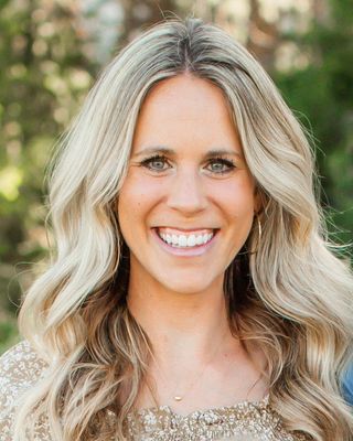 Photo of Alexa Lundgreen, Licensed Master Social Worker, LMSW