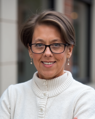 Photo of Kim Murray, Clinical Social Work/Therapist, LISW-S