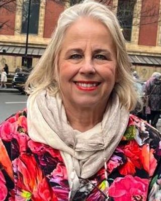 Photo of Jane Sarah Lines, Psychotherapist, MBACP