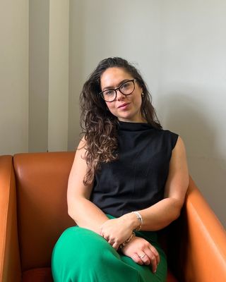 Photo of Maya Huth, Psychotherapist, MBABCP