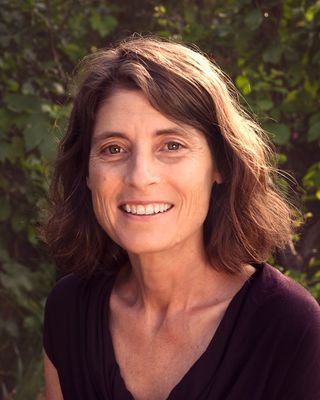 Photo of Zoe Flint, Counsellor, MBACP