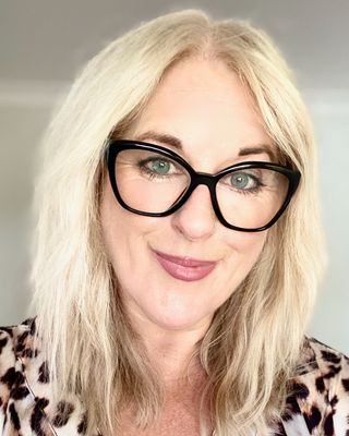 Photo of Elle Stübe, Psychotherapist, PACFA