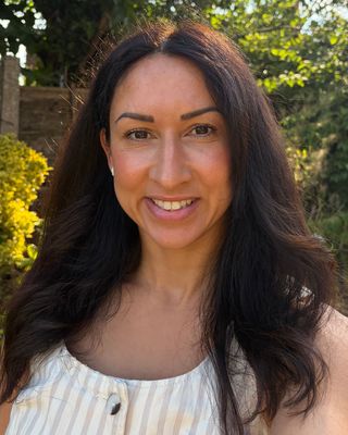 Photo of Hayley Biggs, Psychotherapist, MBABCP