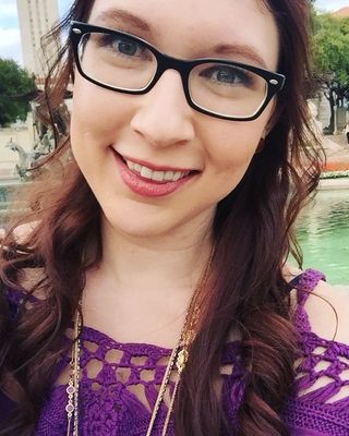 Photo of Caitlin Senger, Licensed Professional Counselor, MS, LPC, PMH-C