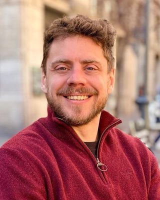 Photo of Tom Radic, Psychotherapist