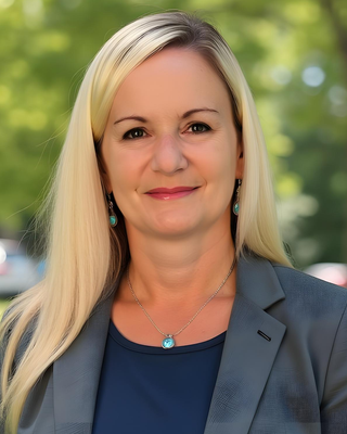 Photo of Stacy Bickett, Psychiatric Nurse Practitioner, MSN