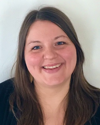 Photo of Lyndsie Standerwick, Marriage & Family Therapist in Minneapolis, MN