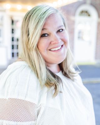 Photo of Emily D. Hughes, Marriage & Family Therapist in Puyallup, WA