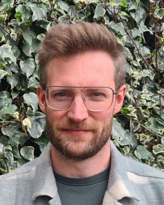 Photo of Lee Watkins, Psychotherapist, MA, MUKCP