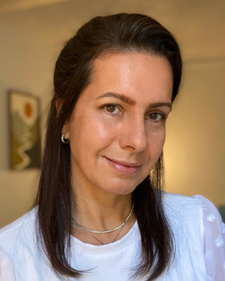 Photo of Giovana Lippi, Counselor, LMHC