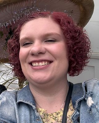 Photo of Ashlyn Eades, Counselor, LMHC, LPCC