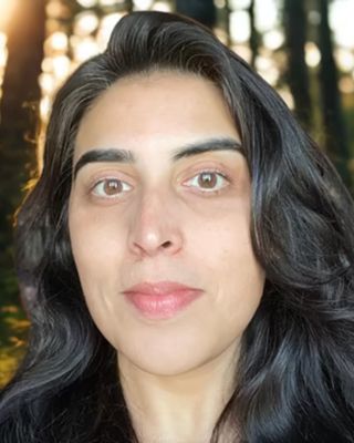 Photo of Anum Ghazipura, Marriage & Family Therapist, LMFT