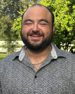 Photo of Ari Joshua Isaiah, Pre-Licensed Professional, MA, RMHCI